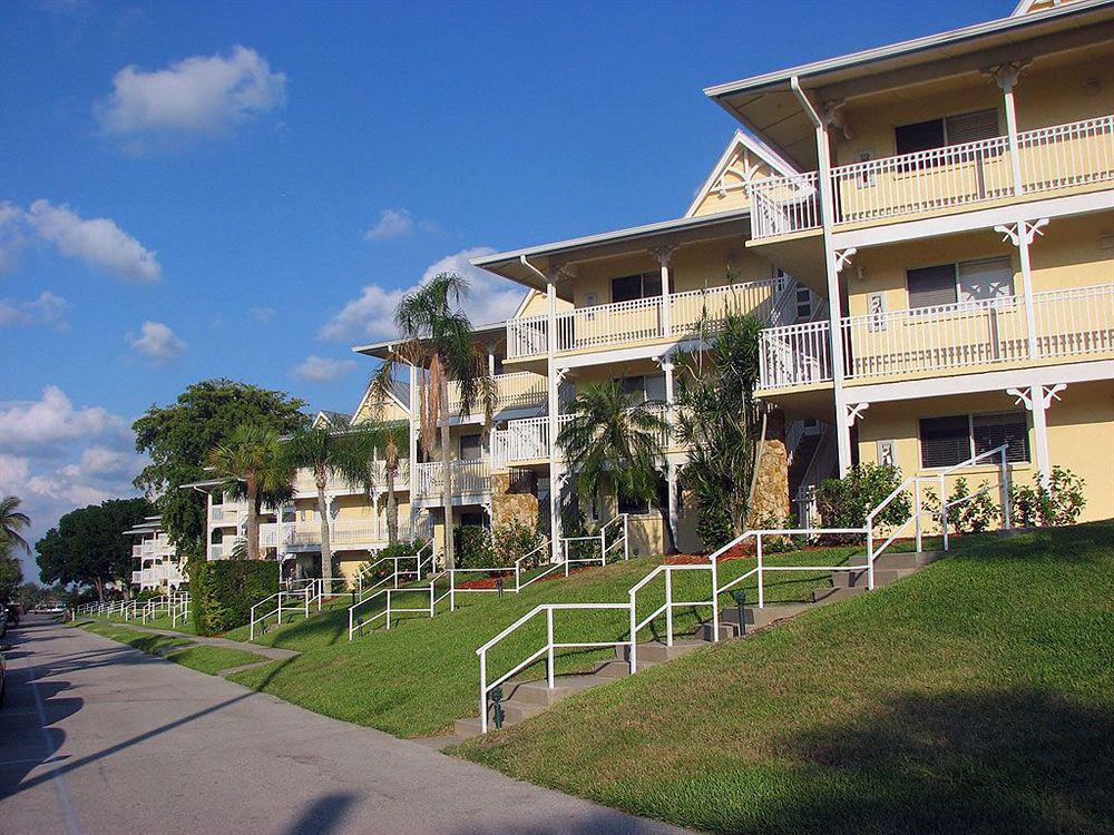 Hilton Vacation Club Charter Club Naples Bay Hotel Exterior foto