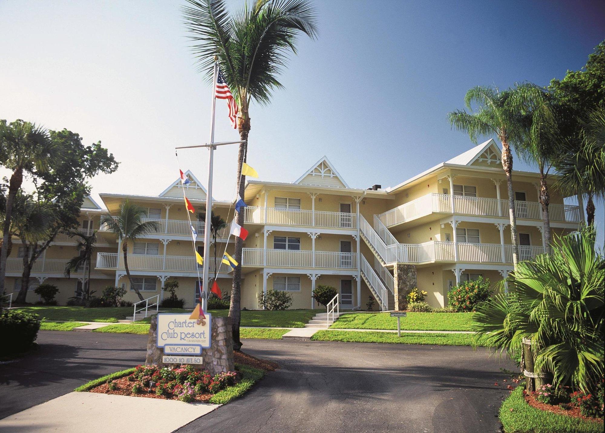 Hilton Vacation Club Charter Club Naples Bay Hotel Exterior foto