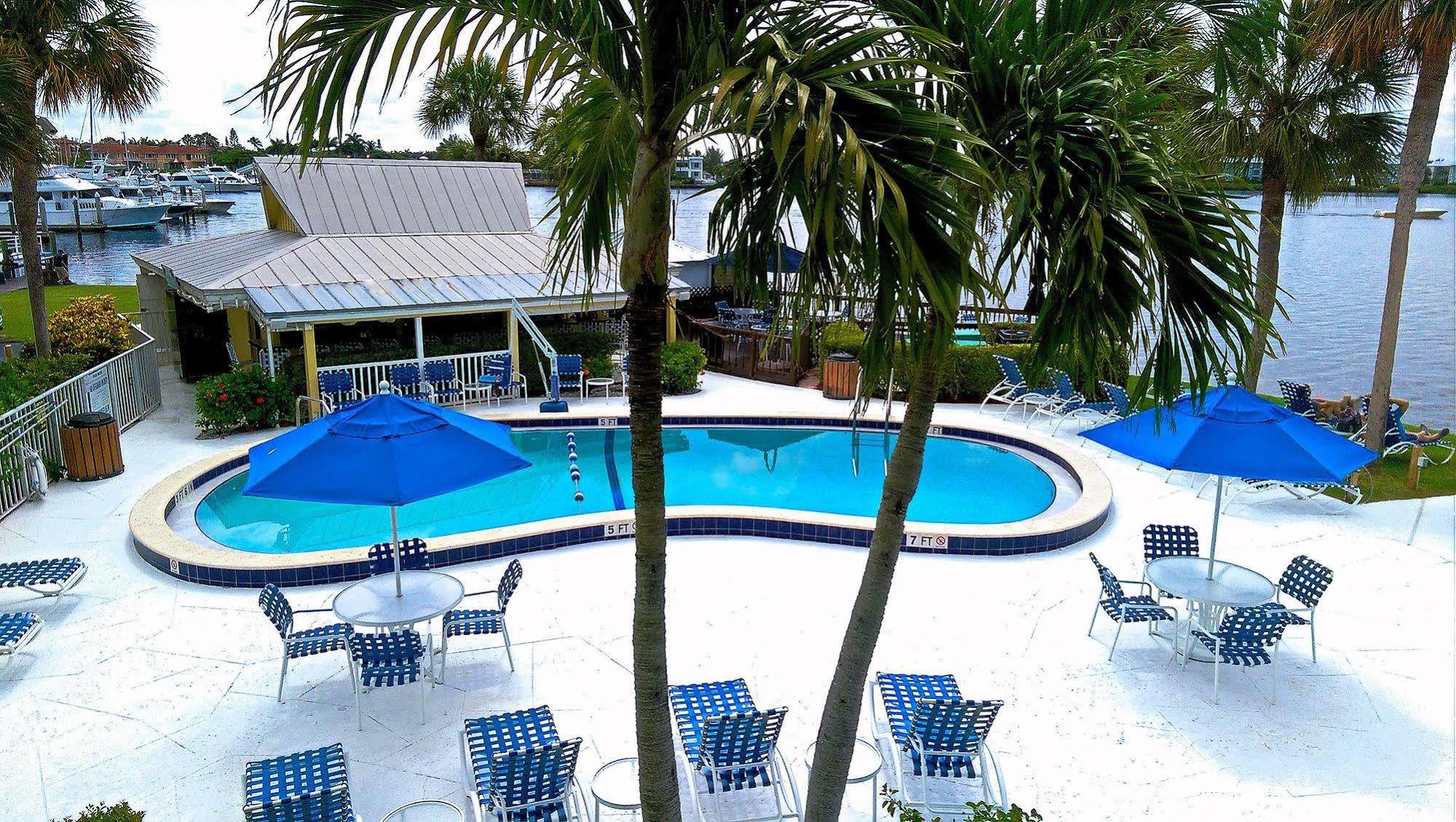 Hilton Vacation Club Charter Club Naples Bay Hotel Exterior foto